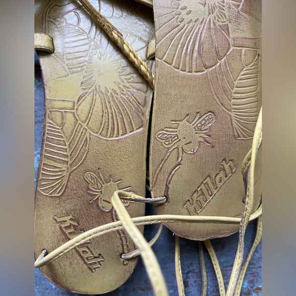 Strappy Yellow leather flat sandals with dragonfly - Picture 2 of 3